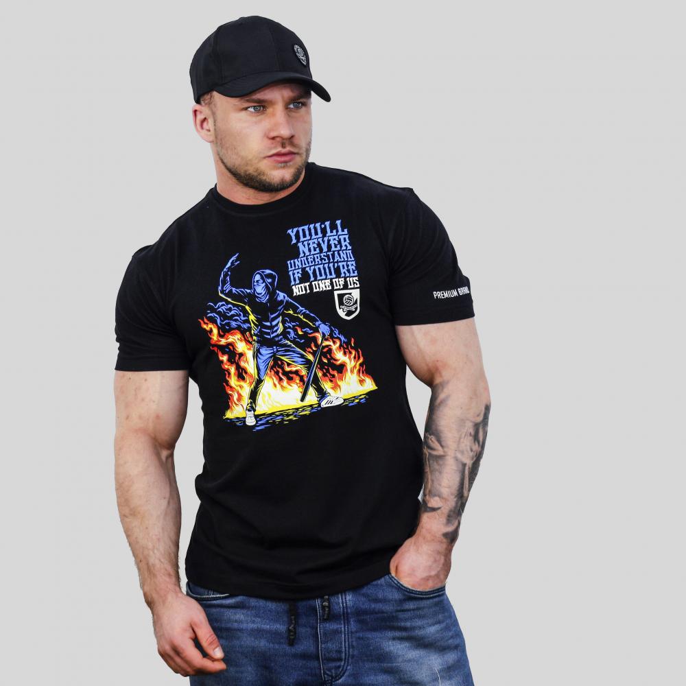 USW028 Not one of us