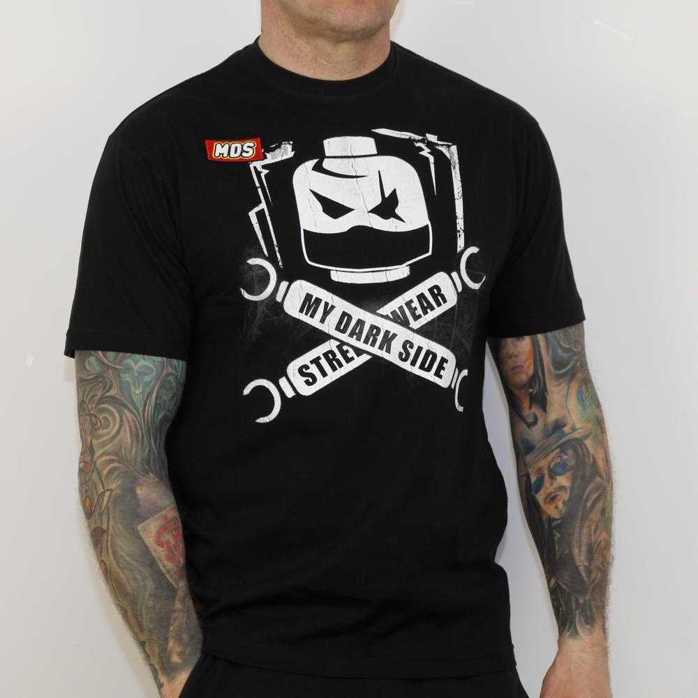 MDS003C  skull tshirt black lego